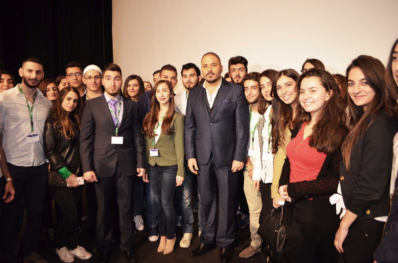 الجامعة اللبنانية الأميركية LAU  تكرّم الفنان رامي عياش كرائد وقائد مثالي للشباب...   رامي عياش للشباب اضربوا بيد من حديد...